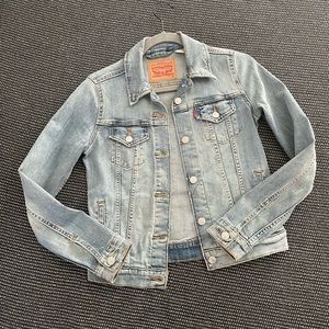 LEVI denim jacket